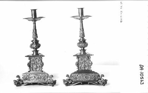 Flambeau d'une paire (avec OA 10563 2), image 2/2