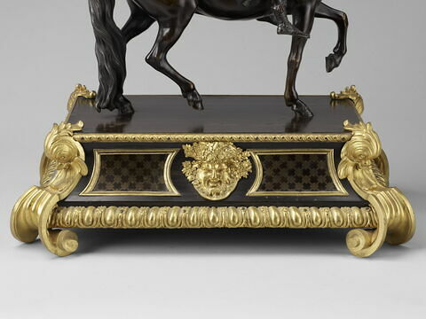 Statue équestre de Louis XIV en empereur romain, image 2/7