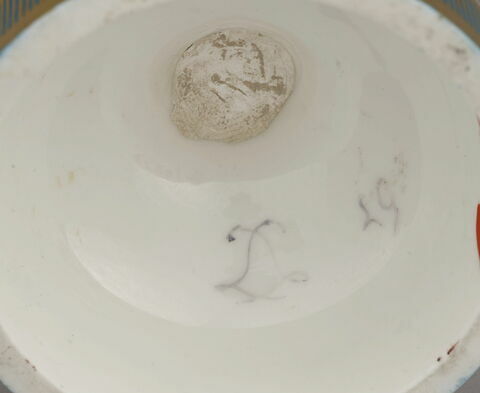 Petit vase Fontanieu, d'une garniture (OA 10939 à OA 10941), image 4/7