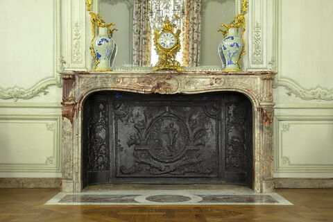 Cheminée du Grand Salon du Château d'Abondant