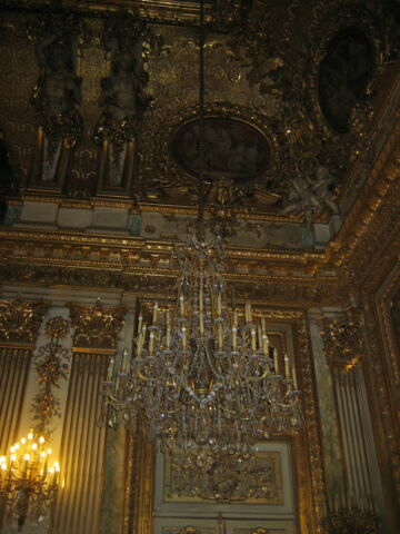 Lustre à 60 lumières (B)