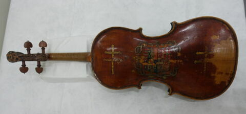 Violon aux armes du duc de Lorraine et de sa femme, image 2/2
