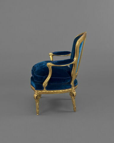 Fauteuil, d'un ensemble de cinq pièces, image 4/8