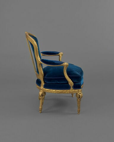 Fauteuil, d'un ensemble de cinq pièces, image 4/5