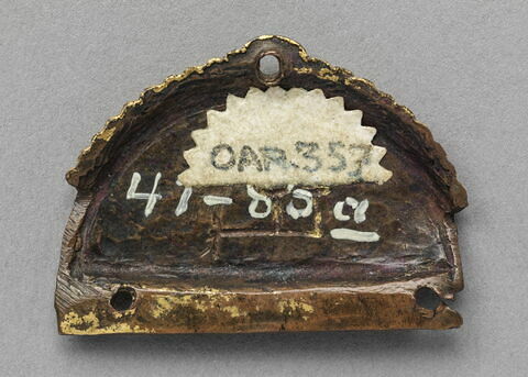 Plaquette semi-circulaire à décor de palmettes, image 2/7