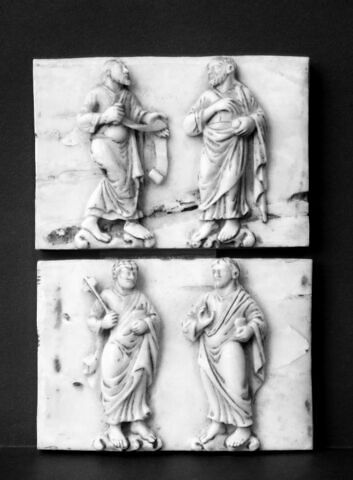 Plaquette faisant partie d'un groupe de deux : Apôtres, image 3/3