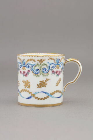 Tasse et soucoupe, image 5/7