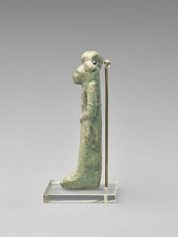 Amulette : Sekhmet tenant un sceptre, image 2/3