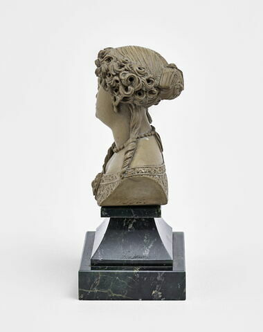 Buste de femme, image 4/6