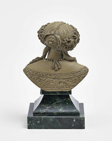 Buste de femme, image 6/6