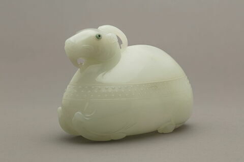 Boîte en forme de qilin, d'une paire (TH 335), image 3/6