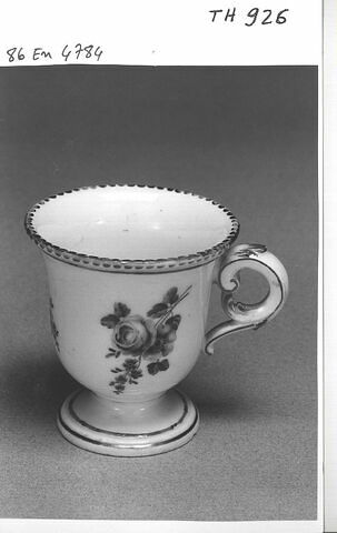 Tasse à glace, d'un ensemble de vingt-cinq (TH 926 à 950), d'un service (TH 809 à 1066), image 4/4