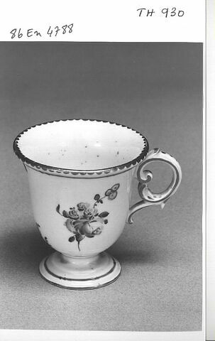Tasse à glace, d'un ensemble de vingt-cinq (TH 926 à 950), d'un service (TH 809 à 1066), image 5/5