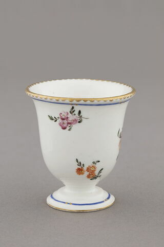 Tasse à glace, d'un ensemble de vingt-cinq (TH 926 à 950), d'un service (TH 809 à 1066), image 3/5