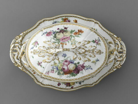 Terrine (et son plateau TH 1381), image 6/14