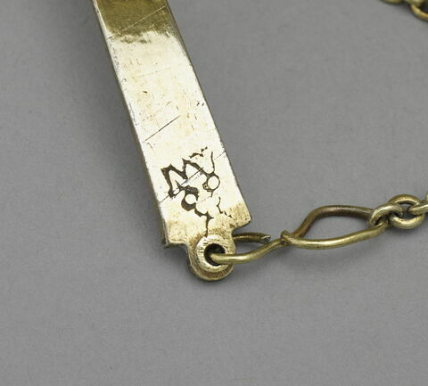 Cuillère de navette à encens de la chapelle de l'ordre du Saint-Esprit, image 2/2