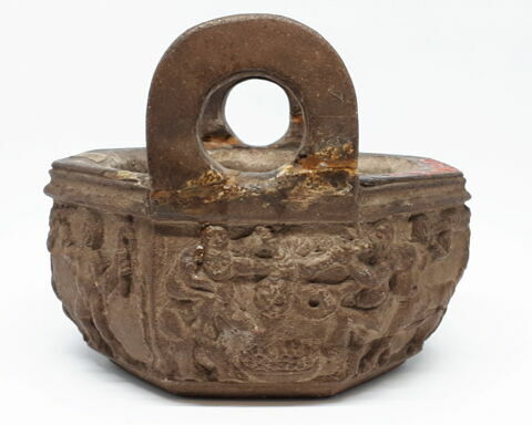 Coupe octogonale en pierre, image 4/6