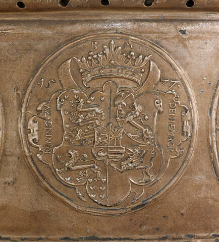 Cruche : armoiries, image 9/11