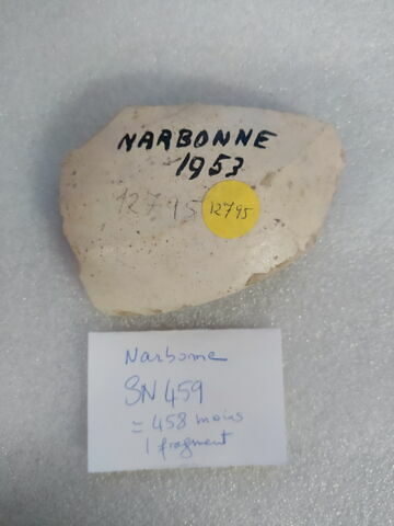 Tesson découvert au cours de fouilles à Narbonne, image 2/2