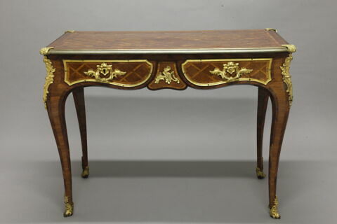 Table à décor de marqueterie en losange, image 3/3