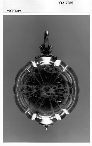 Montre ronde polylobée, image 7/10