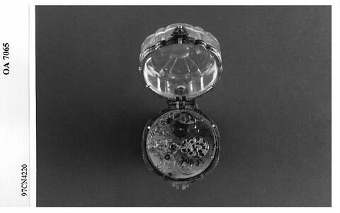 Montre ronde polylobée, image 10/10