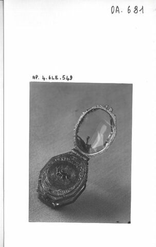 Montre octogonale, image 6/6