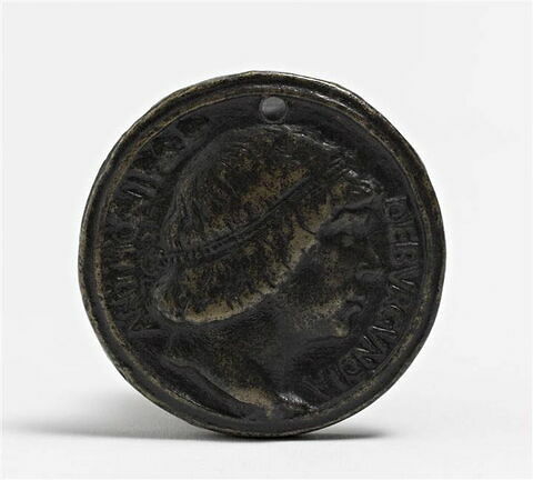Médaille : Antoine de Bourgogne dit le Grand bâtard (1421-1504)
/ barbacane dans une couronne de lauriers