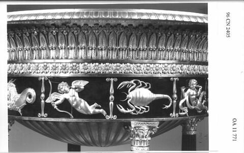 Jardinière à décor de sphinges et signes du zodiaque, image 12/13