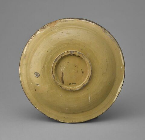 Grand plat circulaire, image 2/2