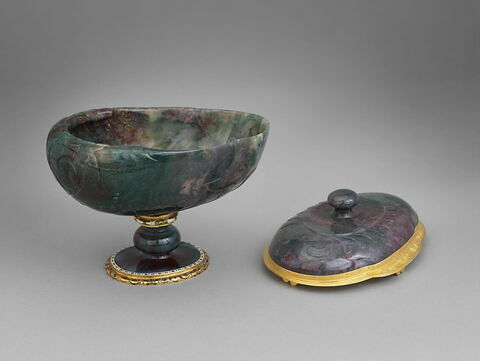 Coupe ovale couverte, image 2/4