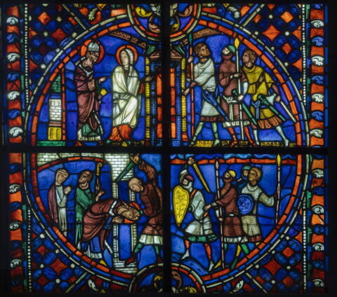 Vitrail, médaillon inférieur : scènes de l'histoire de saint Nicaise avec saint Nicaise et sainte Eutropie se dirigeant vers la cathédrale de Reims, arrivée des Vandales, martyre de saint Nicaise, image 3/17