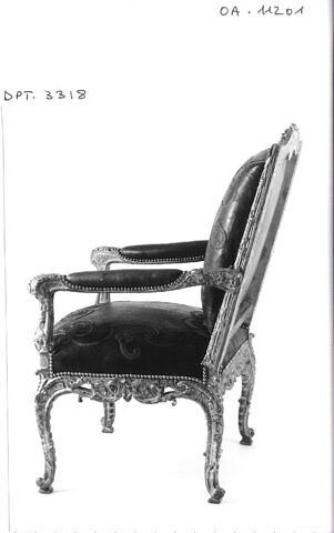 Fauteuil à la reine, d'un ensemble de six (avec le OA 11200, OA 12179 1, OA 12179 2, OA 12179 3, OA12179 4 et OA 12180), image 4/6