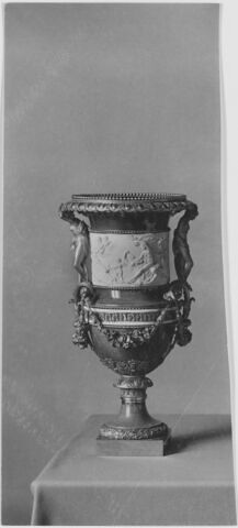 Vase (Diane), monté en bronze doré, d'une paire (voir aussi OA 6614), image 8/10