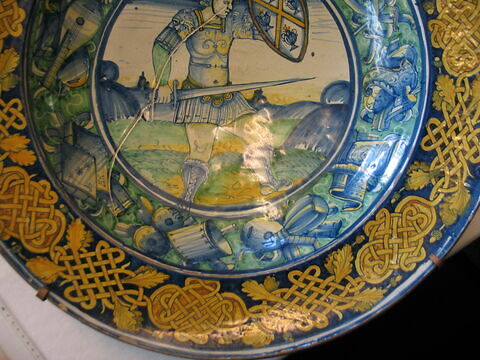 Plat rond : guerrier, image 3/5