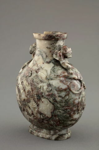 Petit vase en marbre de forme aplatie, image 3/5