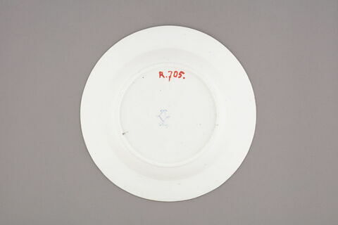 Assiette creuse, d'une série de douze (R 700 à 711), image 2/4