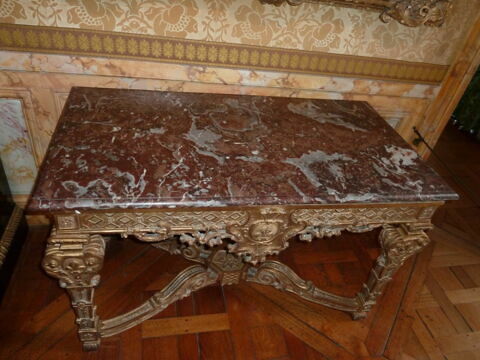 Table de milieu, image 2/2