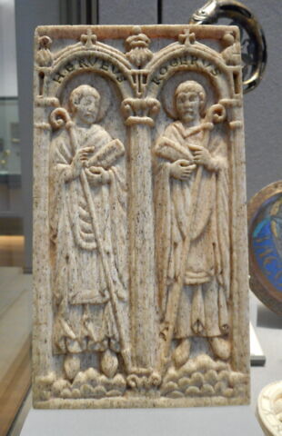 Plaque de reliure : deux évêques de Beauvais : Hervé (987-998) et Roger (mort en 1016 ou 1022), fils d'Eudes Ier de Champagne et de Blois, chancelier du roi, image 4/6