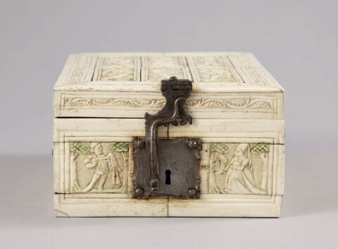 Coffret de mariage : danse mauresque et scènes de jeu et de chasse, image 2/8