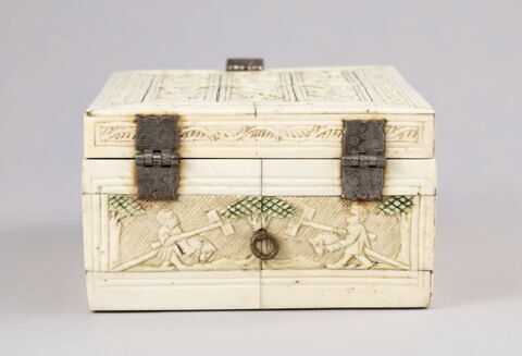 Coffret de mariage : danse mauresque et scènes de jeu et de chasse, image 4/8