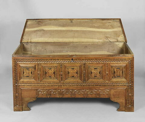 Coffre à décor de marqueterie, image 11/15