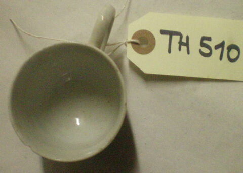 Tasse haute à anse, d'un ensemble de trois (TH 508 à 510), image 11/11