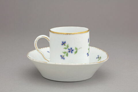 Tasse et sa soucoupe, une paire (TH 1376), image 6/6