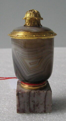 Vase couvert