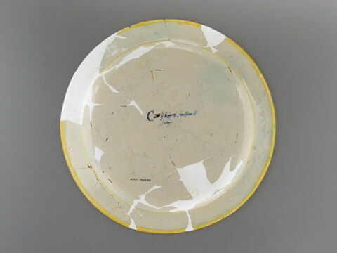 Plat rond : combat des Romains contre les Sabins, image 2/5