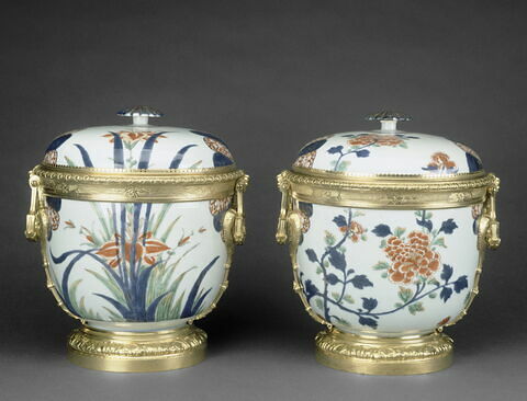 Pot couvert, d'une paire (avec OA 11960)