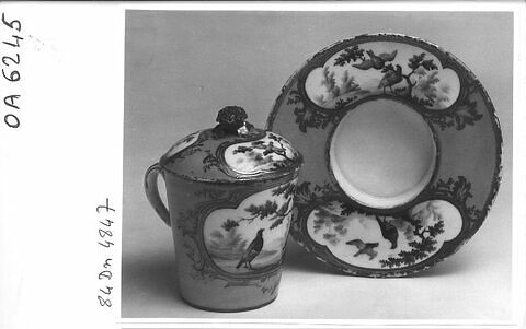 Gobelet à la Reine (ou trembleuse) et soucoupe, image 25/26