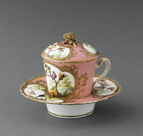 Gobelet à la Reine (ou trembleuse) et soucoupe, image 22/26