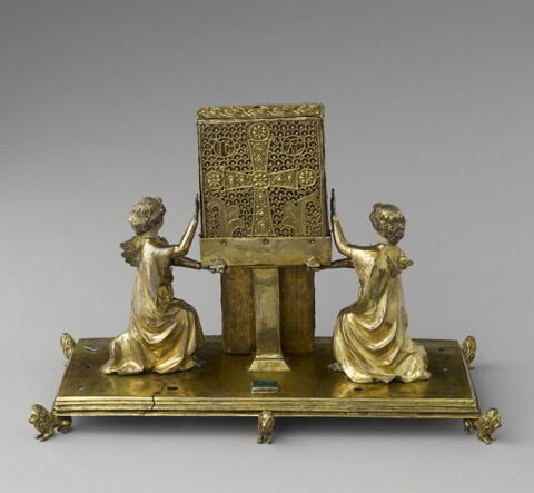 Reliquaire de la Vraie Croix porté par deux anges, image 16/28